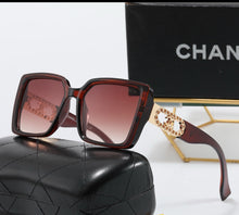 Load image into Gallery viewer, Brown CC Sunglasses
